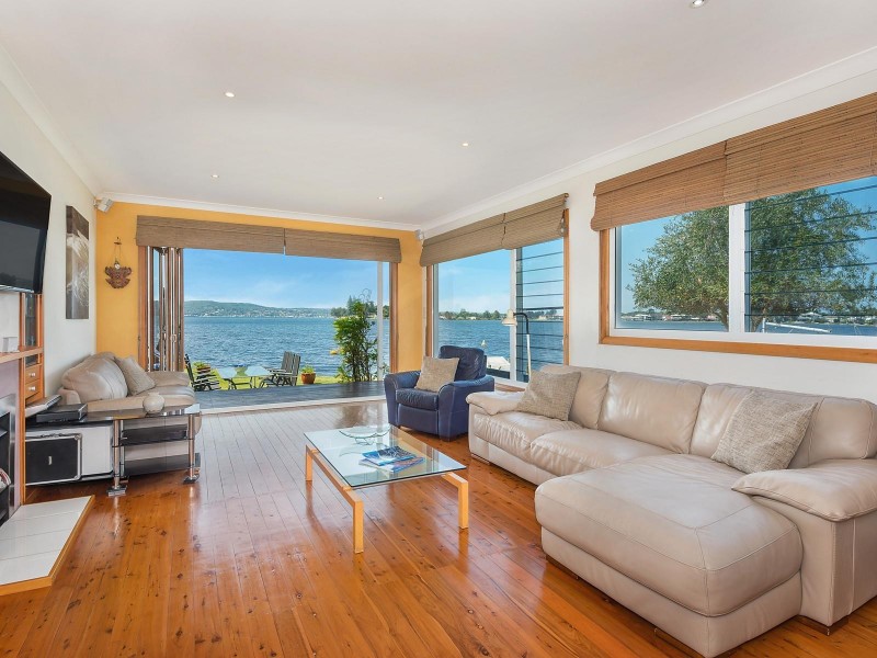 7 Village Bay Close, Marks Point NSW 2280