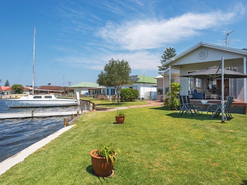 7 Village Bay Close, Marks Point NSW 2280