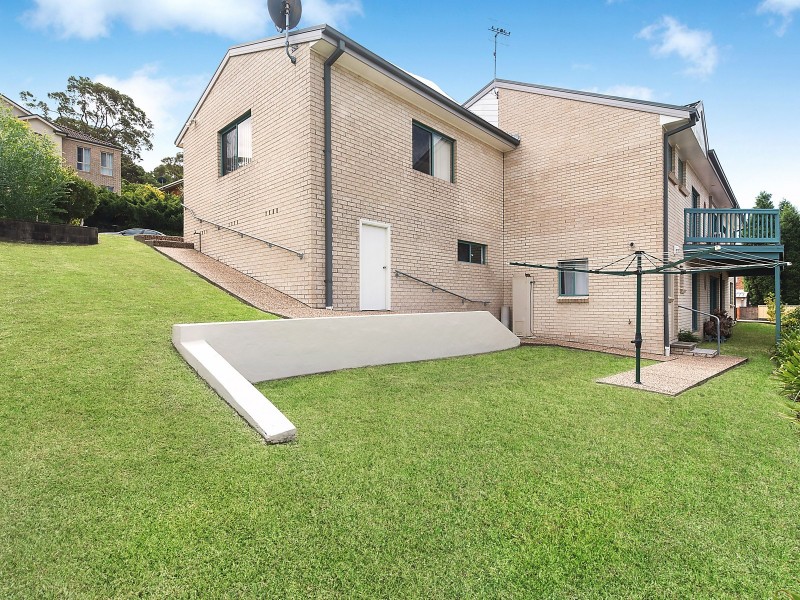 27 Whitehaven Drive, Lakelands NSW 2282