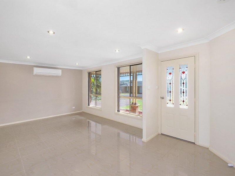 10 Rosa Close, Cameron Park NSW 2285
