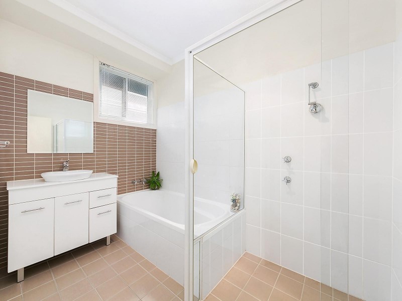 40a Cavalier Crescent, Valentine NSW 2280