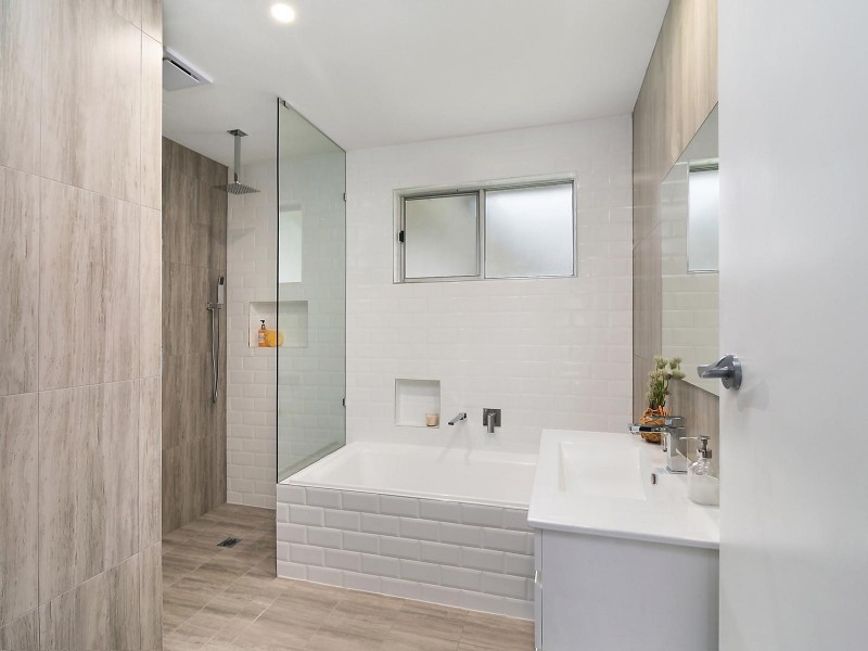 22 Haynes Avenue, Eleebana NSW 2282