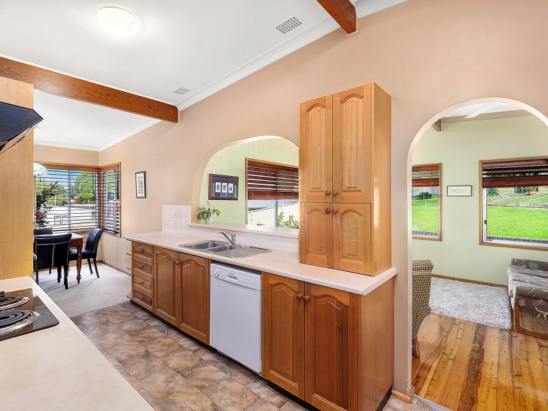 14 Michele Crescent, Glendale NSW 2285