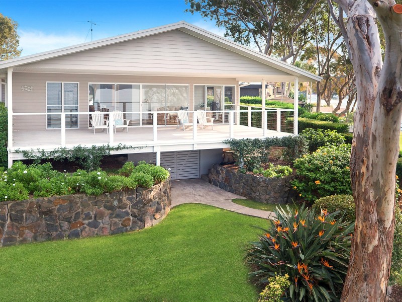 4 Buttaba Road, Brightwaters NSW 2264