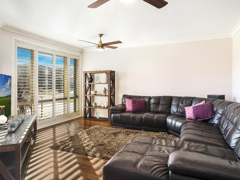 6 Caves Court, Caves Beach NSW 2281