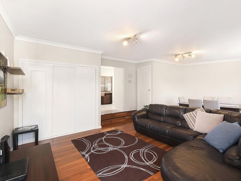 75 Jonathan Street, Eleebana NSW 2282