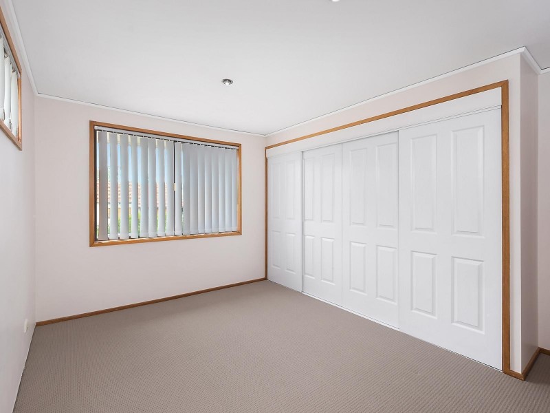 11 Cobbin Parade, Belmont NSW 2280