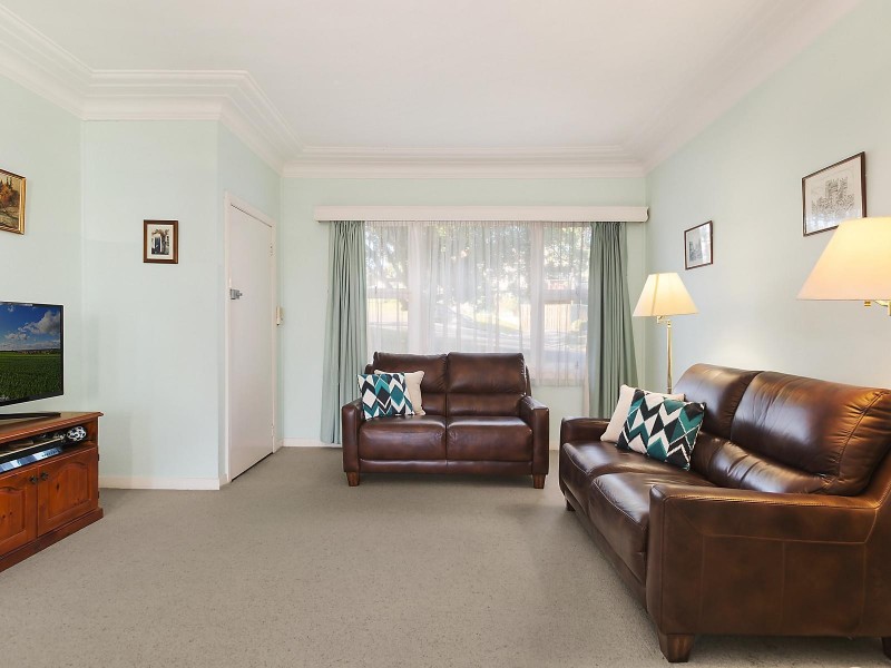 1 Jonathan Street, Warners Bay NSW 2282