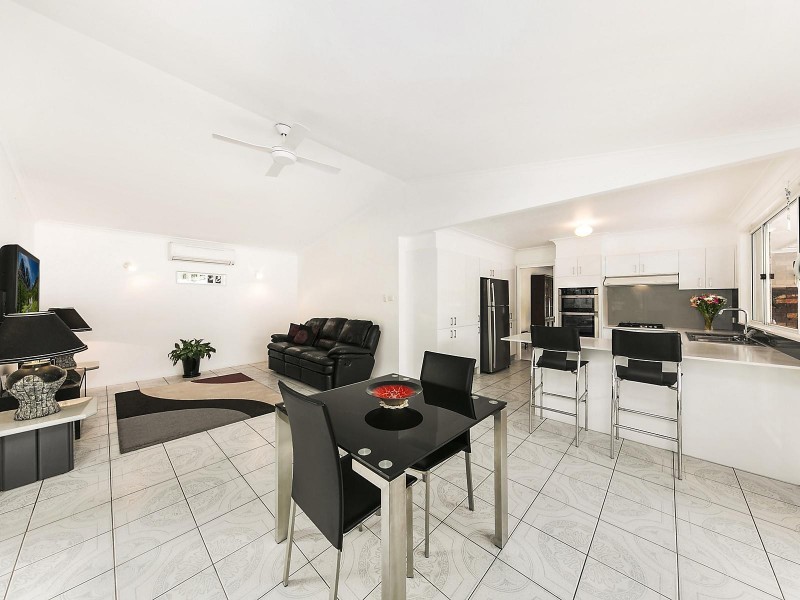 43 Colton Crescent, Lakelands NSW 2282