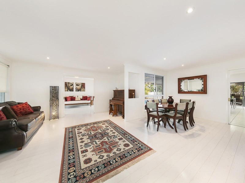 43 Colton Crescent, Lakelands NSW 2282