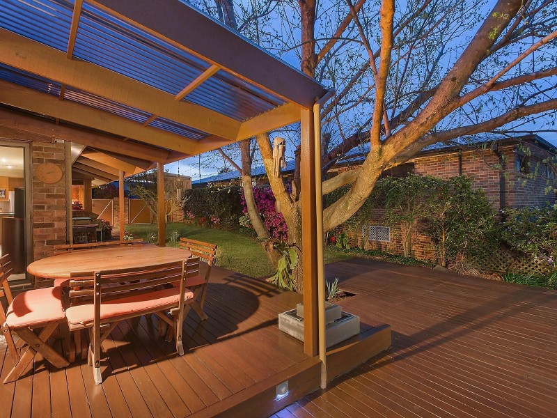 42 Dalwood Close, Eleebana NSW 2282