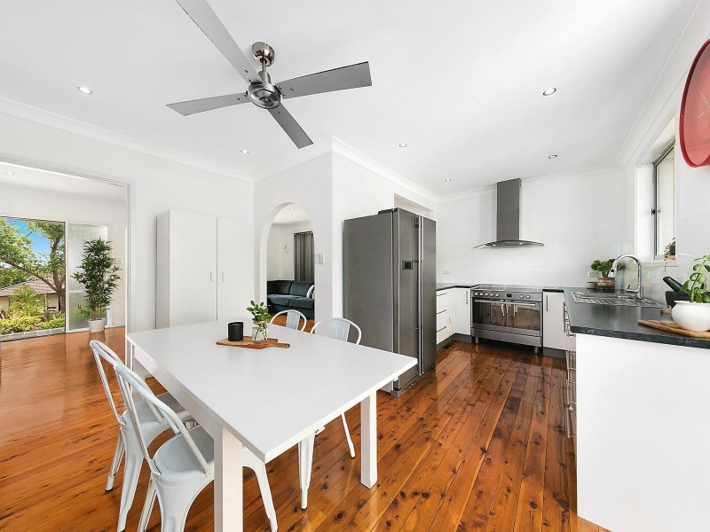 61 Kenley Crescent, Macquarie Hills NSW 2285