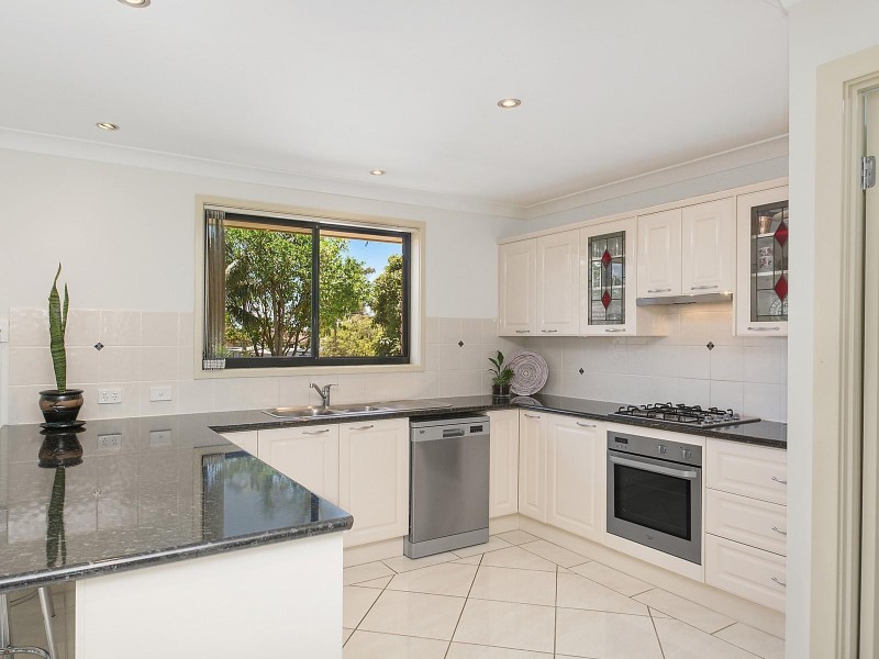 16 The Esplanade, Swansea NSW 2281