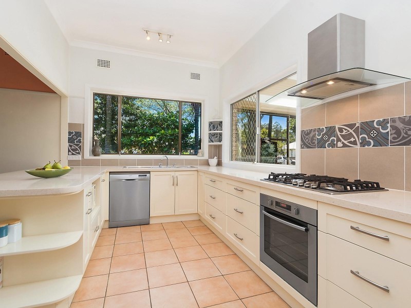 14 The Esplanade, Swansea NSW 2281