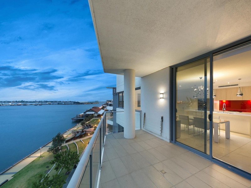 602/19 Honeysuckle Drive, Newcastle NSW 2300