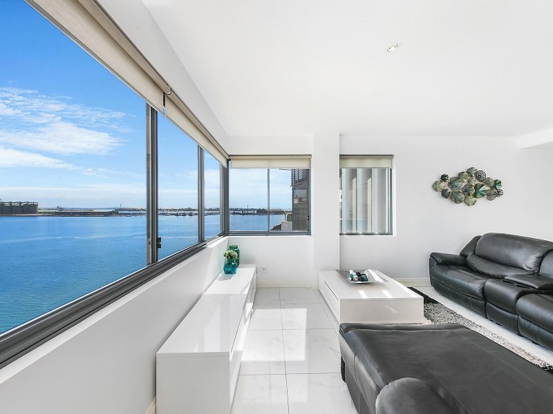 602/19 Honeysuckle Drive, Newcastle NSW 2300