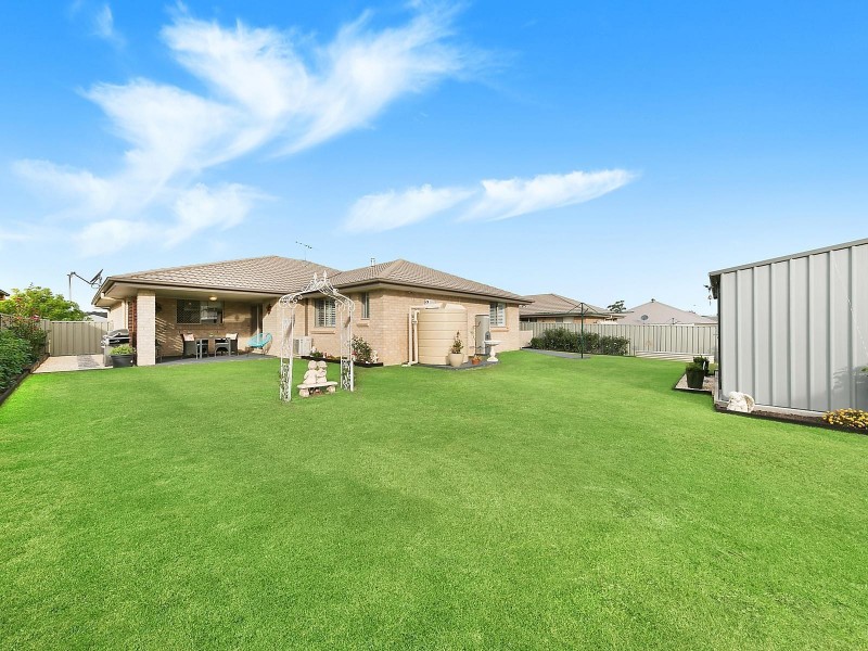 11 Fonda Avenue, Rutherford NSW 2320