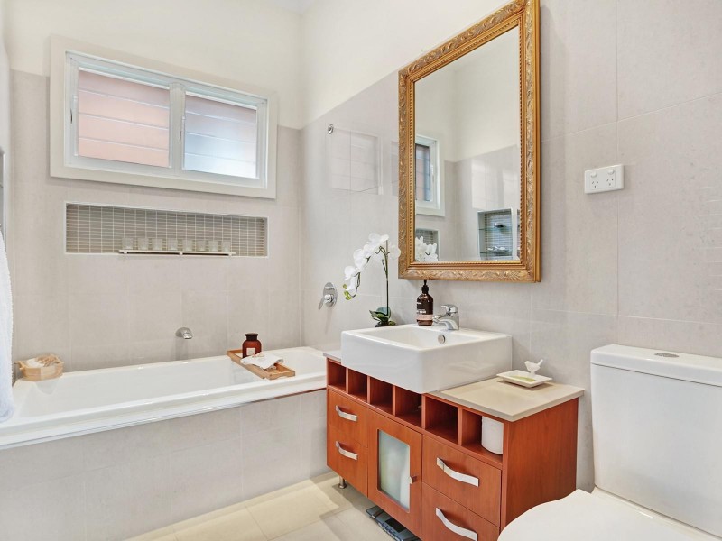 12 Village Bay Close, Marks Point NSW 2280