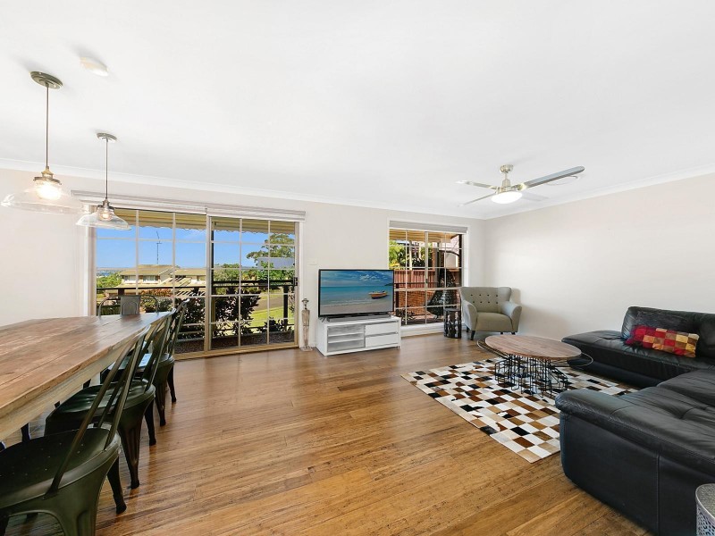 7 Clearbrook Close, Eleebana NSW 2282