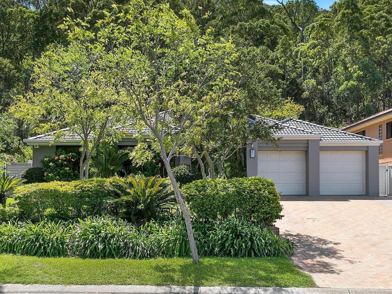 7 Whipbird Way, Belmont NSW 2280