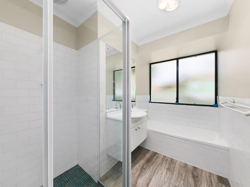 7 Whipbird Way, Belmont NSW 2280