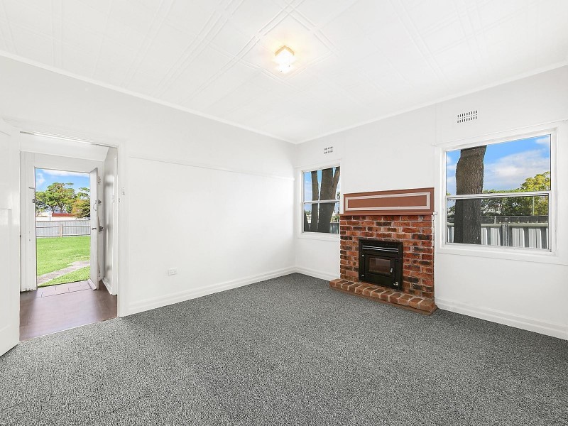 437 Pacific Highway, Belmont NSW 2280