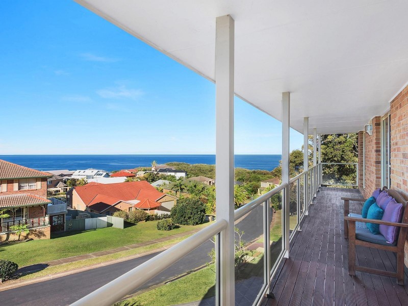 Caves Beach NSW 2281