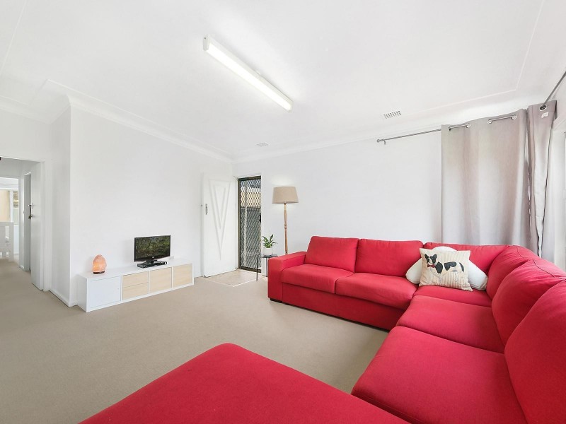 17 Cain Street, Redhead NSW 2290