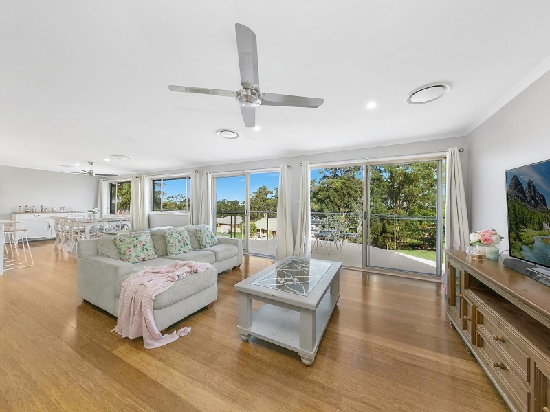 9 Ridgewood Crescent, Eleebana NSW 2282