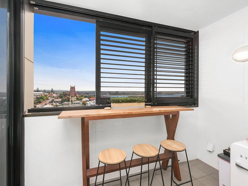 1201/75 Shortland Esplanade, Newcastle NSW 2300