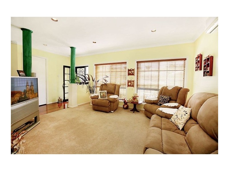 12 Cassegrain Close, Eleebana NSW 2282