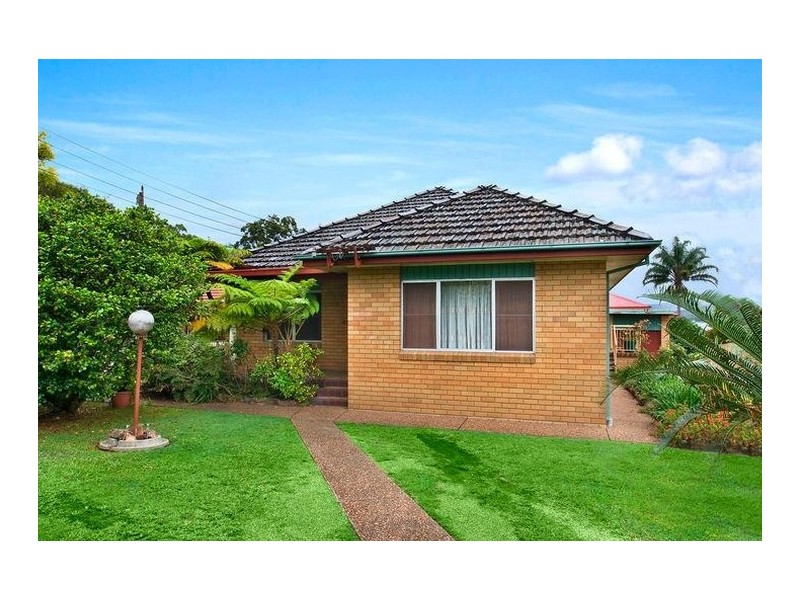 25 Linden Avenue, Eleebana NSW 2282