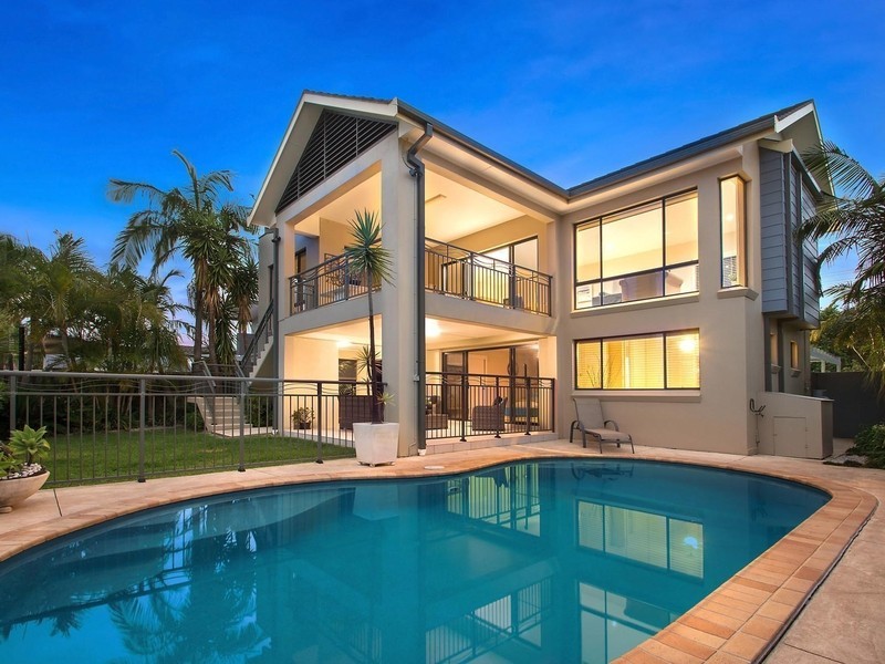 6 Glad Gunson Drive, Eleebana NSW 2282