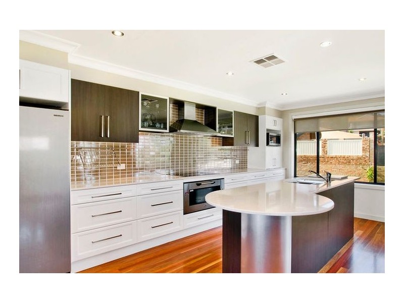 14 Peachwood Close, Warners Bay NSW 2282