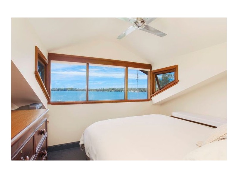 11 Grand Parade, Bonnells Bay NSW 2264