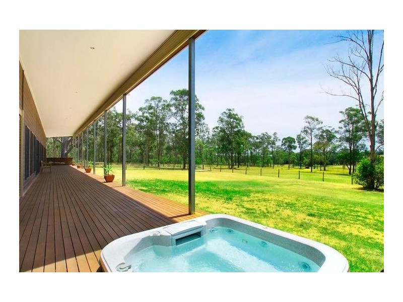 30 The Ballabourneen Road, Rothbury NSW 2320