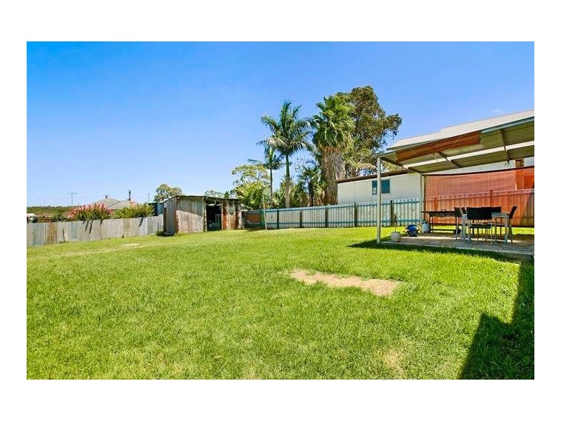 24 Elizabeth Street, Holmesville NSW 2286