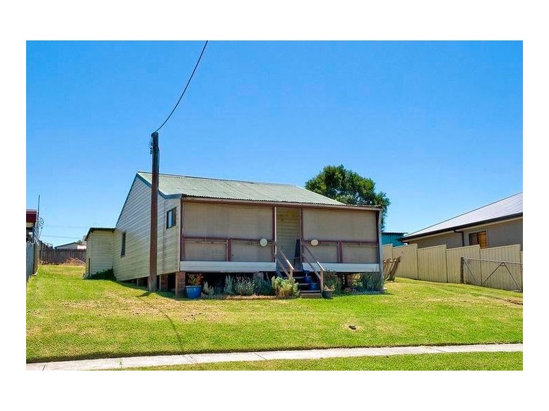 10 McInnes Street, Minmi NSW 2287