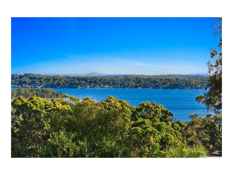 41 Grovelake Close, Eleebana NSW 2282