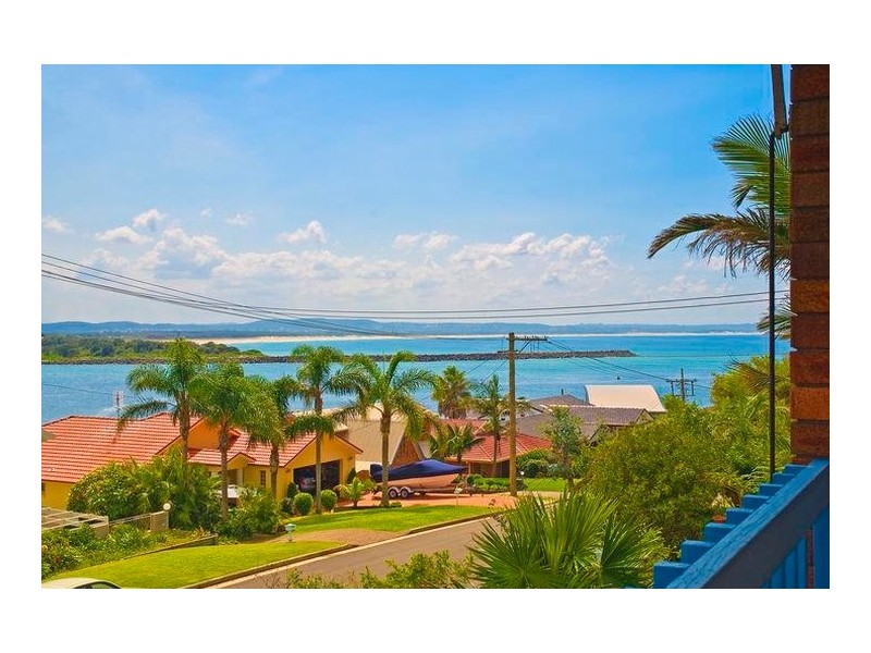 19 Lambton Parade, Swansea Heads NSW 2281