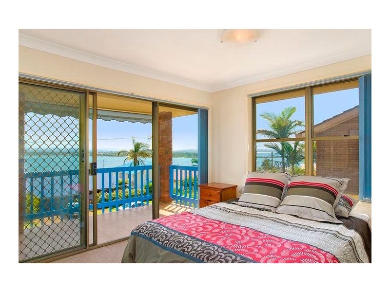 19 Lambton Parade, Swansea Heads NSW 2281