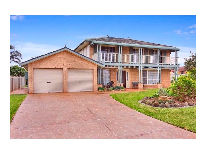 5 Caves Court, Caves Beach NSW 2281