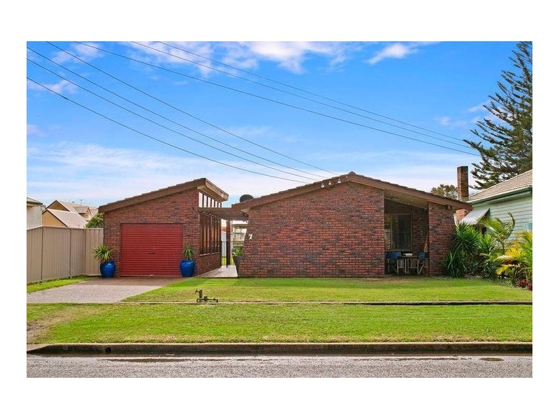 7  Boikon Street, Blacksmiths NSW 2281