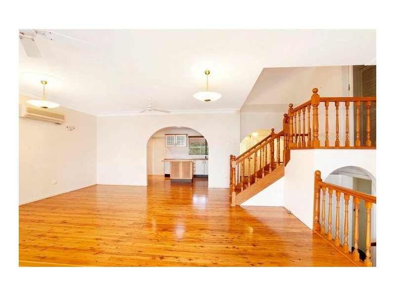 185 Bay Road, Bolton Point NSW 2283