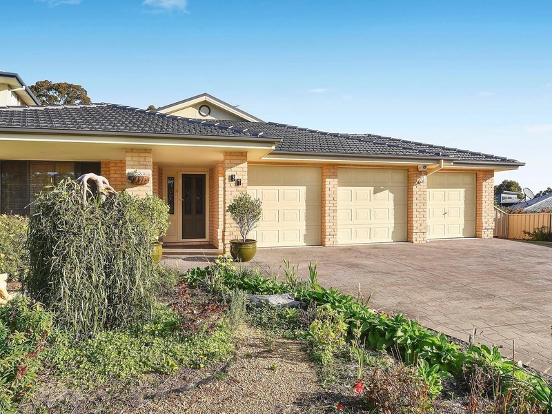 37 The Hill, Valentine NSW 2280