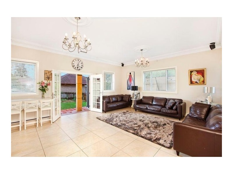 2 Lyndhurst Street, Gladesville NSW 2111