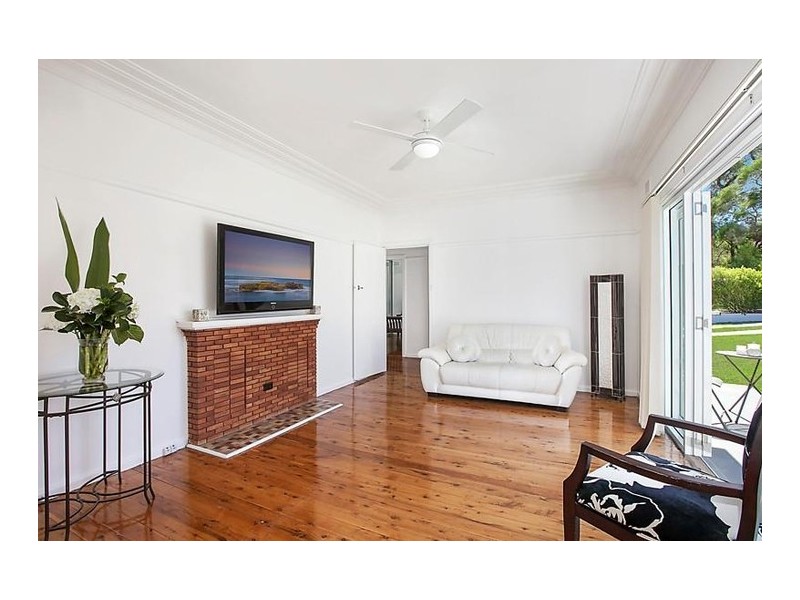 2A Warner Street, Gladesville NSW 2111