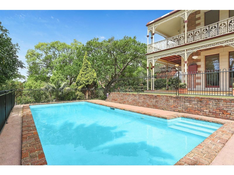 6 Ernest Street, Hunters Hill NSW 2110