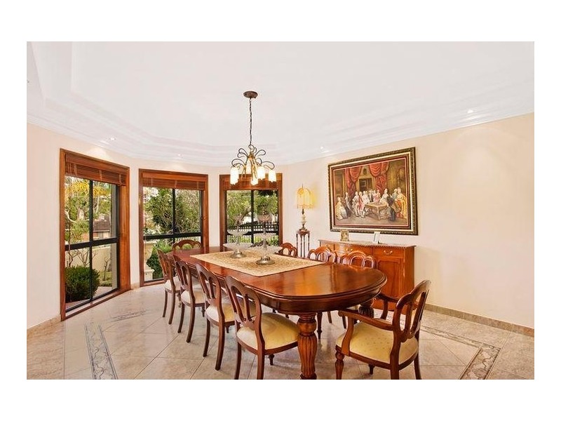 6 Wolger Road, Ryde NSW 2112