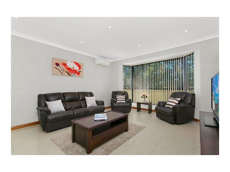 8A Wolger Road, Ryde NSW 2112